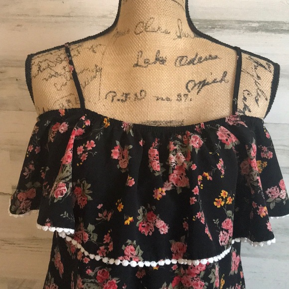 Black Floral No Boundaries Blouse - Picture 2 of 9